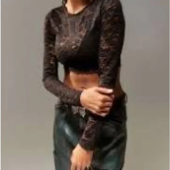 NWT Urban Outfitters Danica Lace Sheer Long Sleeve Top in Black - Picture 3 of 7